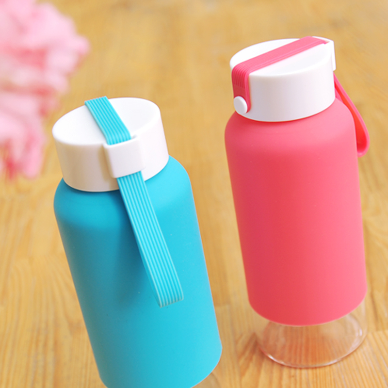 Glass water bottle with silicon sleeve wholesale supplier