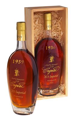 custom 750 ml cognac bottles