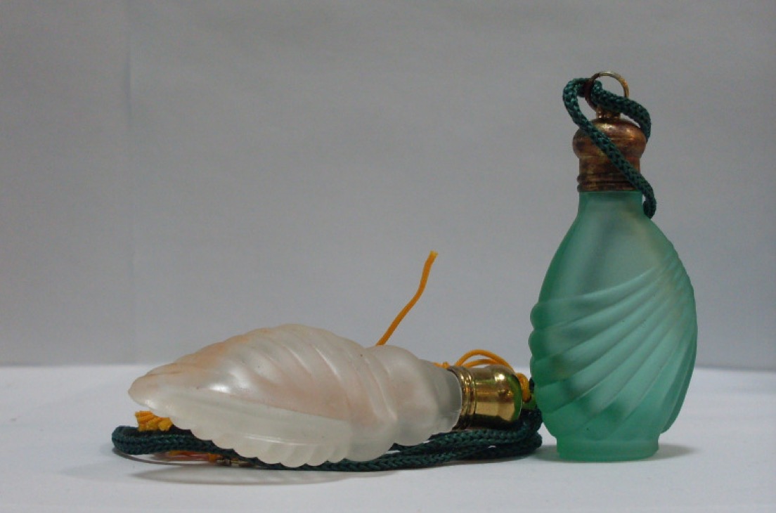3ml mini hanging unique car Seashell perfume bottle