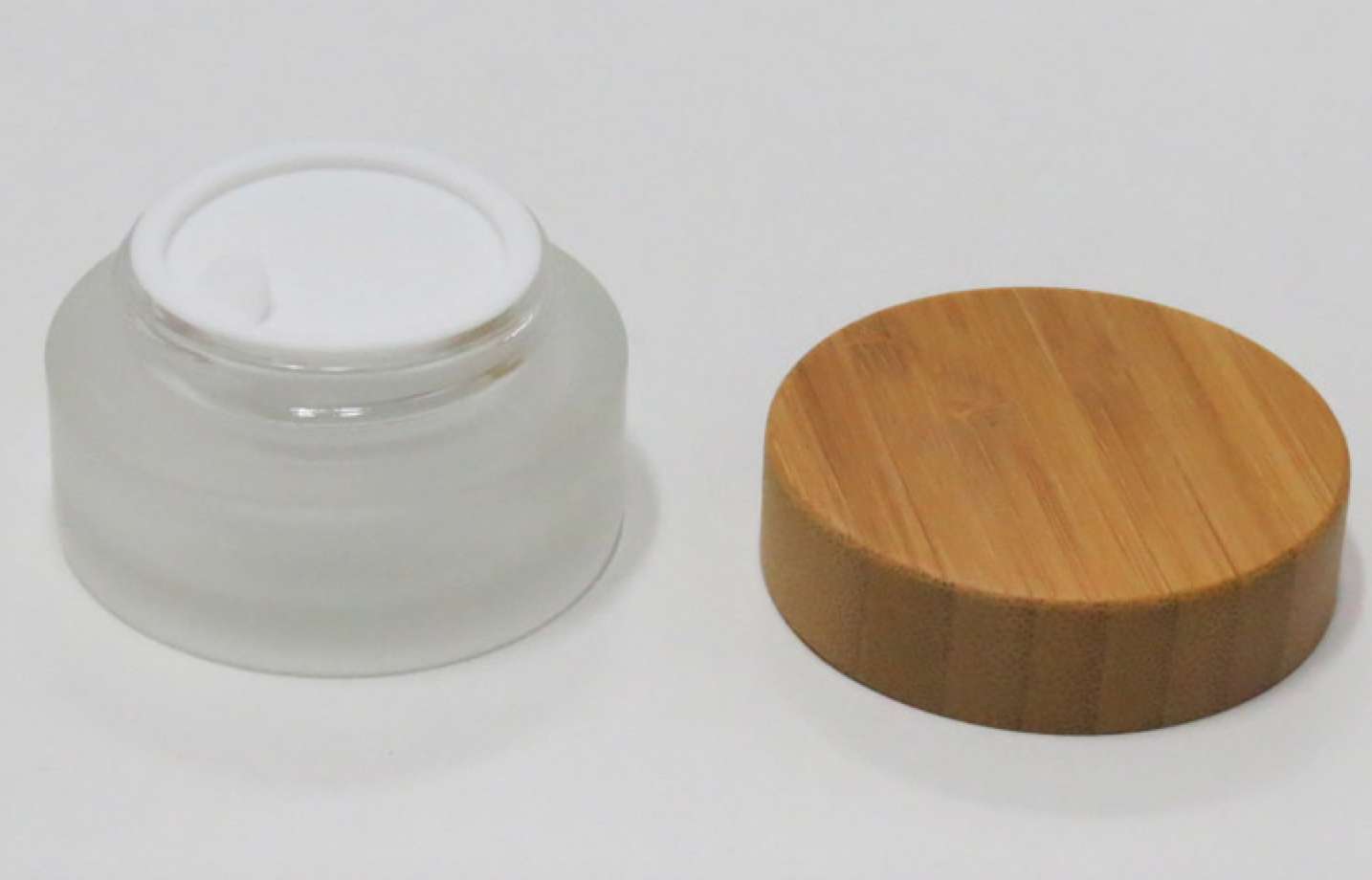 50g cosmetic package jar with wooden lid