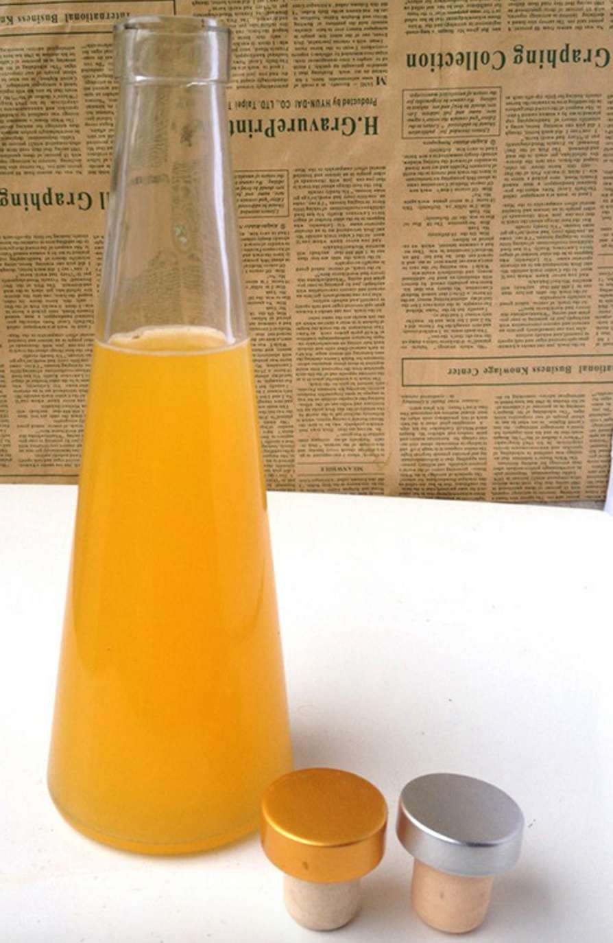 300ml Beverage juice glass bottle with cork
