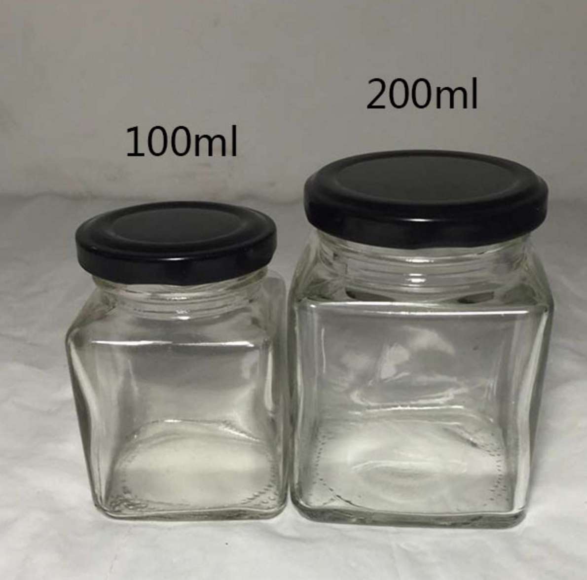 200ml square glass honey jar with black lid
