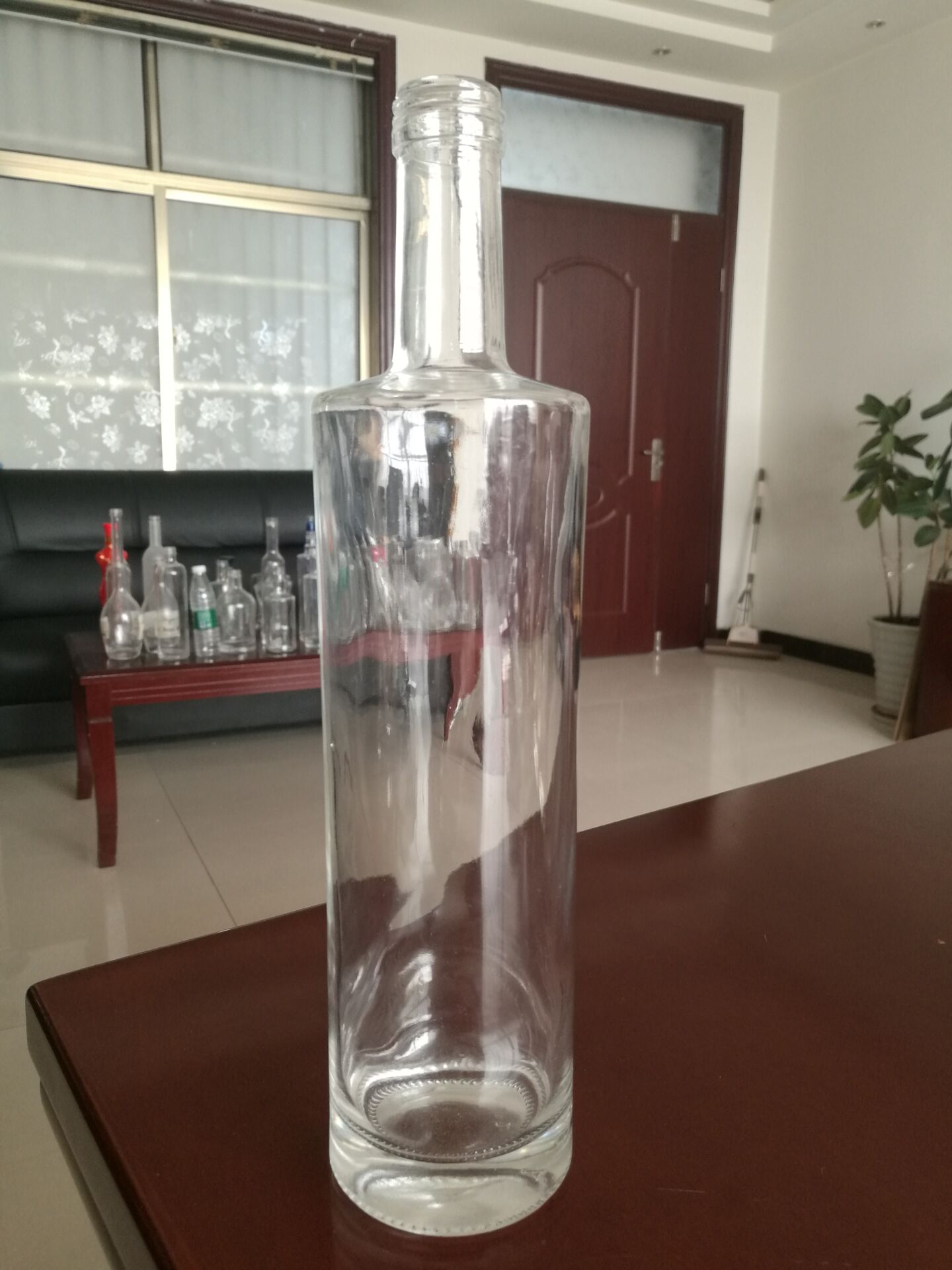 750ml clear glass vodka liquor bottle