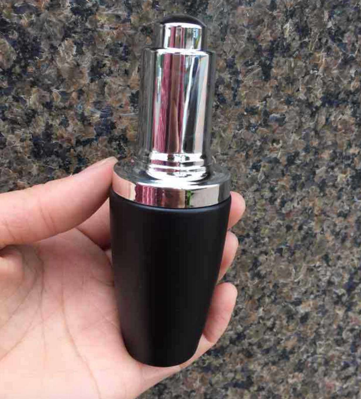 30ml Black Cosmetic Glass Bottles with Pump