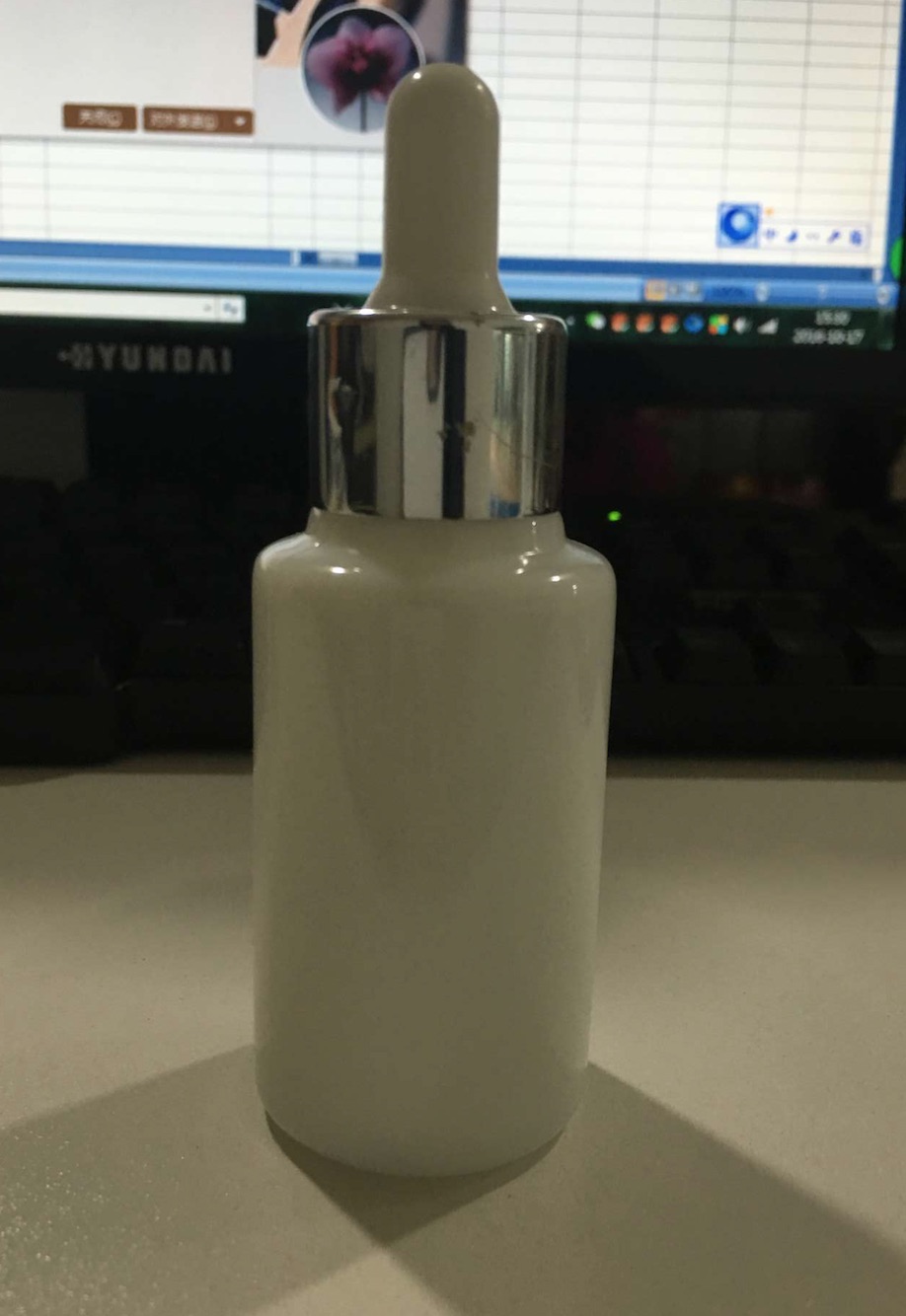 30ml opaque milk white essential oil dropper glass bottle