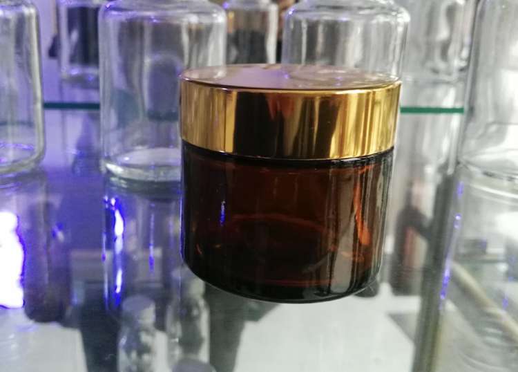 50g moisturizer amber glass jar with gold cap
