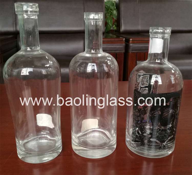 Custom 750ml flint vodka whiskey glass bottle