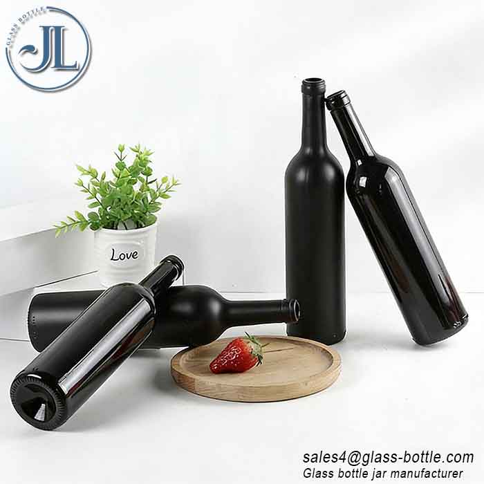 750ml Matte Black Color Bordeaux Wine Glass Bottle