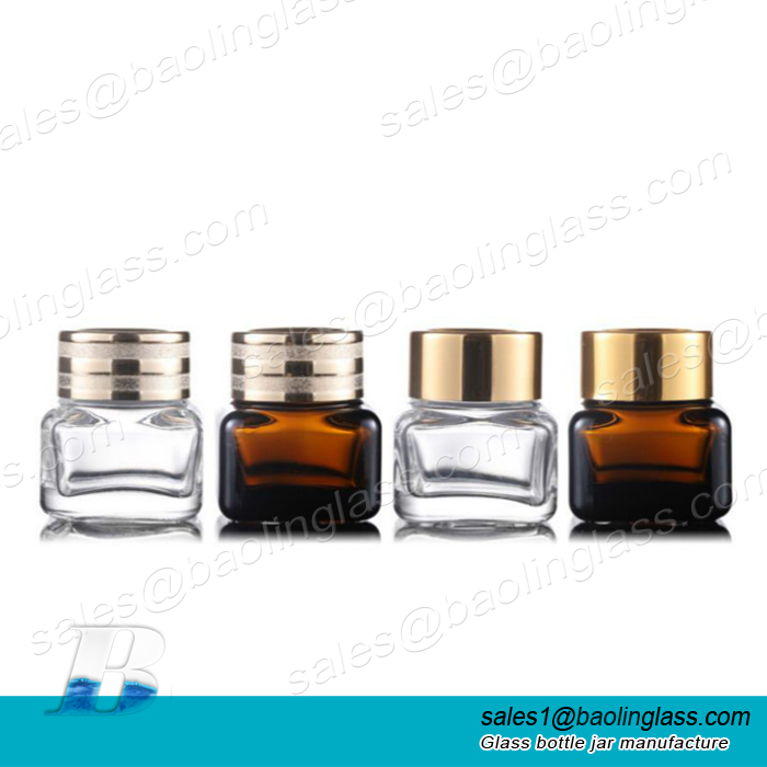 15ml Heavy Base Glass Jars with Gold Lids