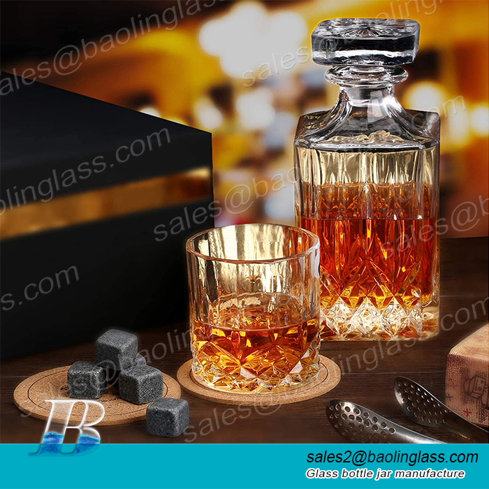 750ml Bourbon Whiskey Scotch wine glass Bottle with screw cap