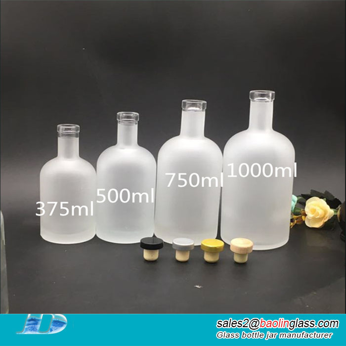 375ml,500ml,700ml Frosted white wine Whiskey empty round glass bottle with cork