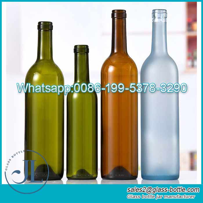 750ml High quality glass wine bottles with Wooden lid for packing