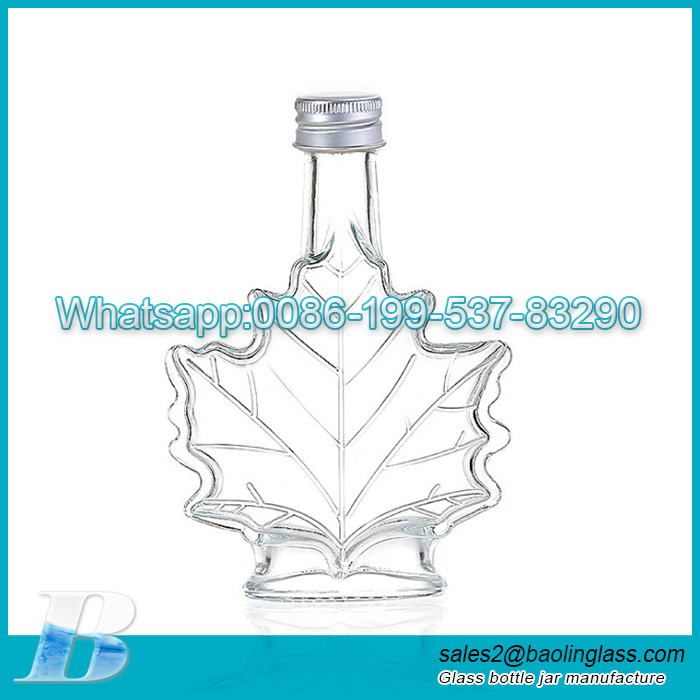 Wholesale 50ml 100ml 250ml maple leaf syrup glass bottle with screw cap