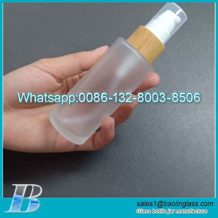 100ml lotion bottle with treatment pump and bamboo lid