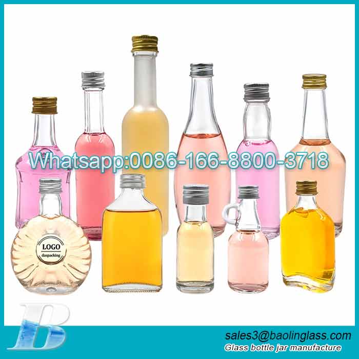 2021 30ml 40ml 50ml 100ml Clear Frosted Mini Beverage Juice Coffee Wine Whisky Vodka Spirit Liquor Glass Bottle for maple