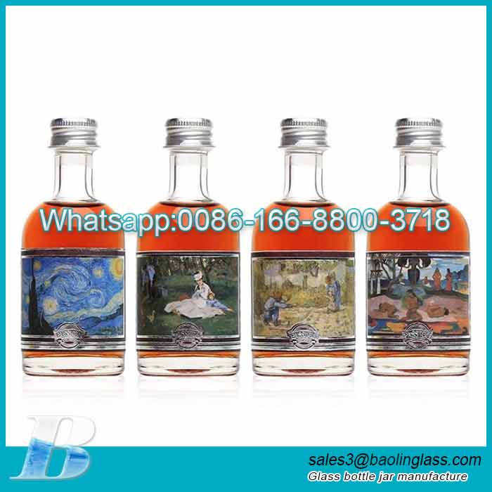 Hot selling 50ml Mini glass liquor bottles with caps tamper evident alcohol mini bottles for cocktails small bottels
