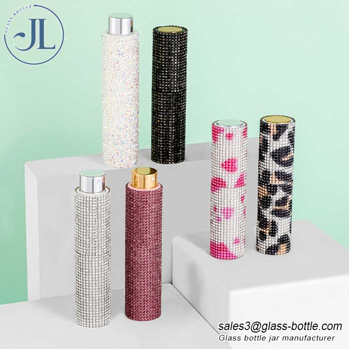 Diamond rotating and portable middle east style perfume bottle supplier