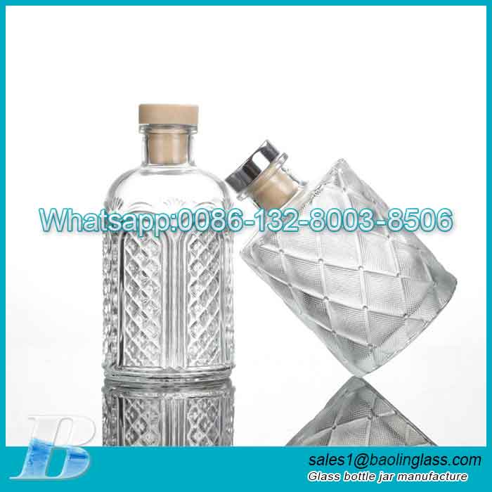 Luxury 200ml Embossment Small Wine Glass bottle Gin Alcohol Liquor Bottle Suppliers