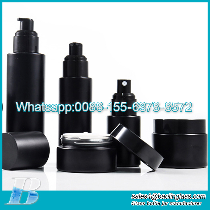 Wholesale Matte black Glass Cosmetic Skincare Packaging Set