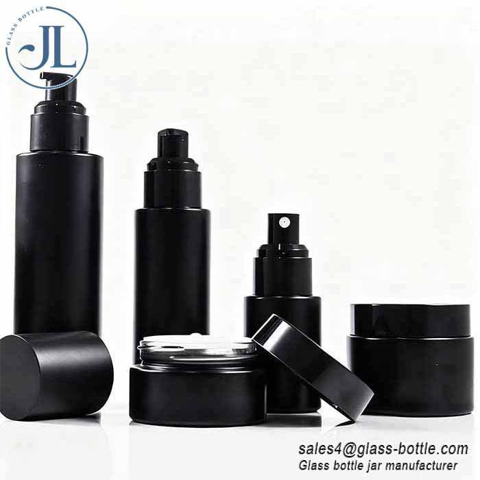 Wholesale Matte black Glass Cosmetic Skincare Packaging Set