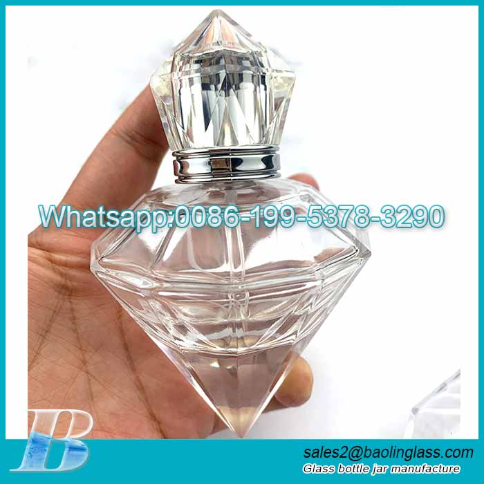 Luxury 75ml high quality diamond shape glass bottle Acrylic cap perfume bottle Factory