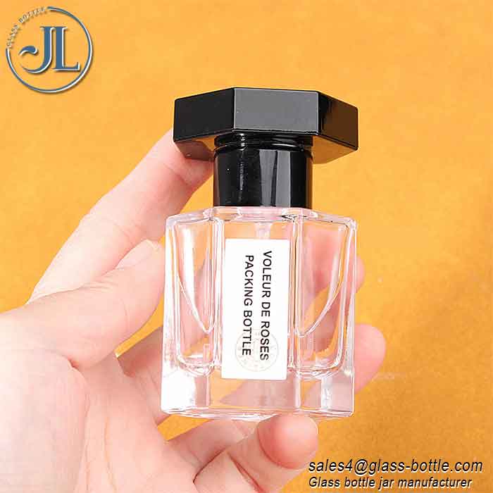 Passage d’Enfer Empty Luxury Seven Sides Perfume Bottle