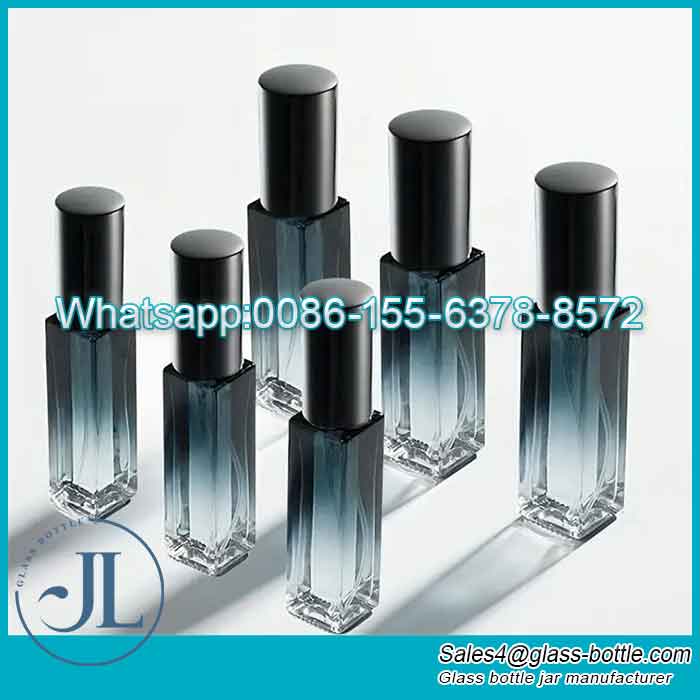 High Quality Refillable Gradient Blue Square Atomizer Parfum Bottles for Perfume Pocket