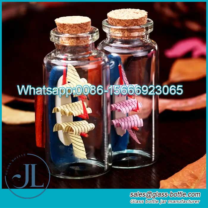 Craft Gift Glass Bottles Mini Tiny Empty Clear Glass Jars Vials With Cork Stoppers
