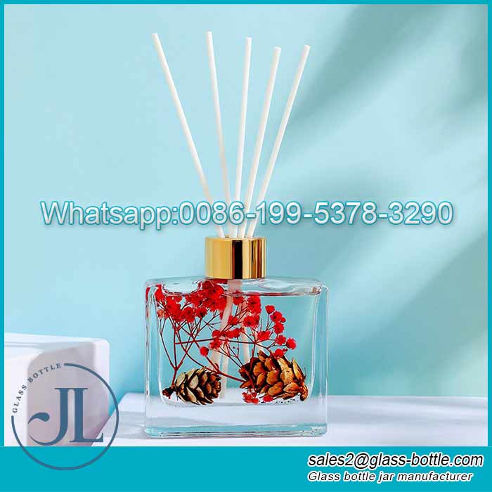 100ml Square Glass aromatherapy diffuser bottle with screw lid