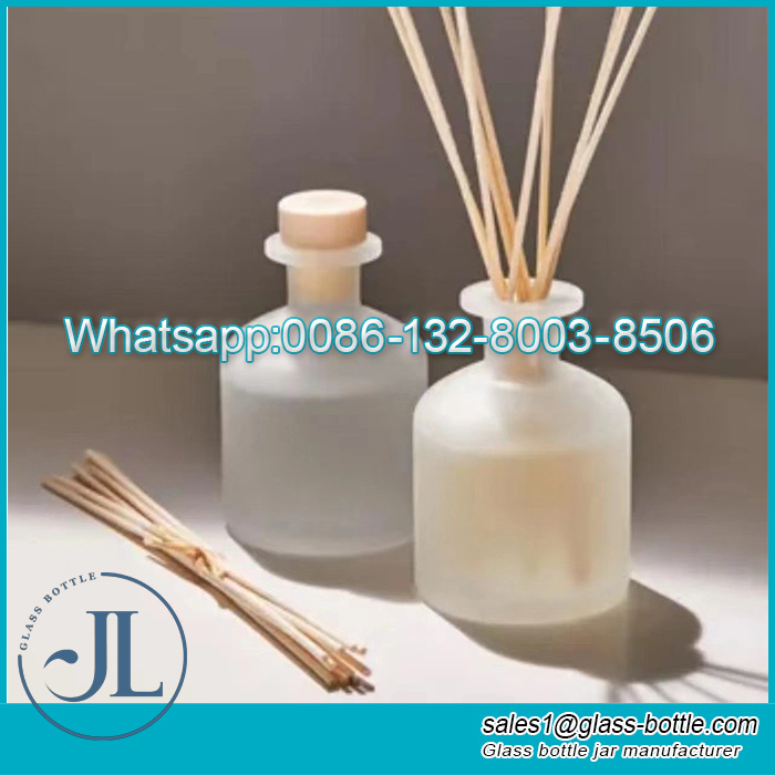 150ml-frosting-reed-diffuser-bottle-cork