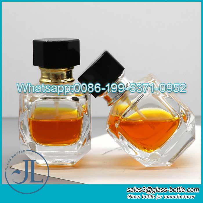 Wholesale 30ml Empty glass perfume bottle with octagon cap