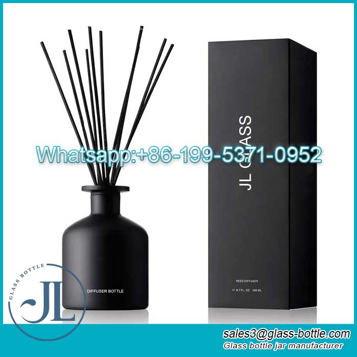 Black aroma reed diffuser bottle ornamental container wholesale
