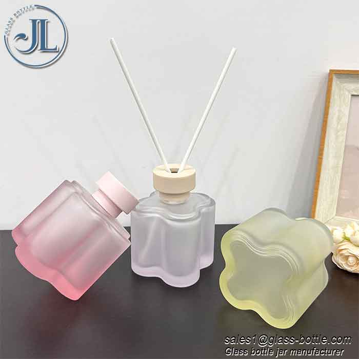 200ml Flower-Shaped Home Decor Reed Diffuser Glass Aroma Bottle Wholesale