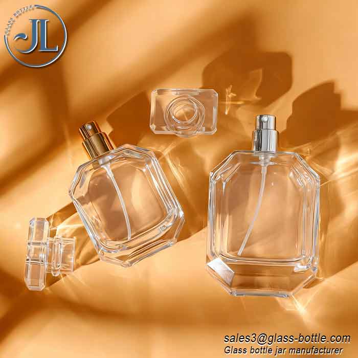 Elegant clear glass perfume bottle with spray atomizers manufacturer