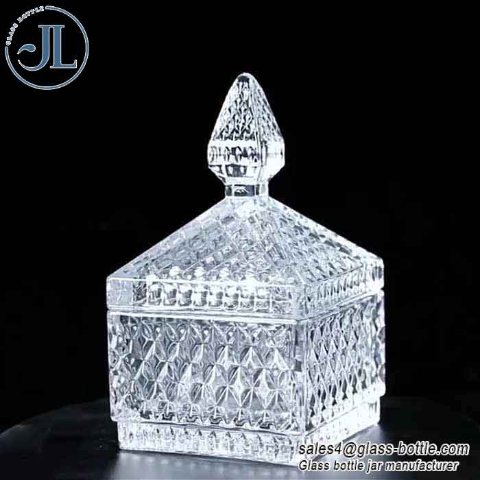 Sparkling Luxury Embossed Glass Candle Vessel Spot Wholesale