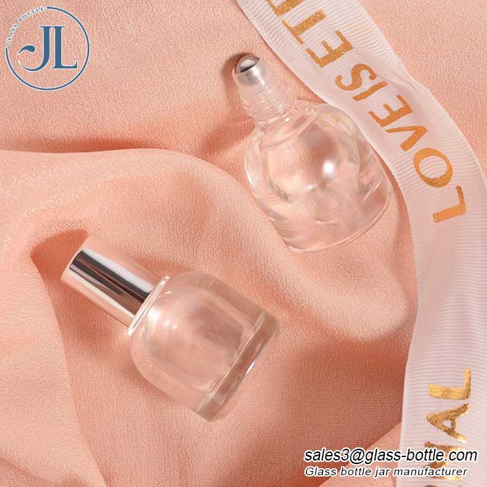 Small glass perfume bottle with rollerball wholesale
